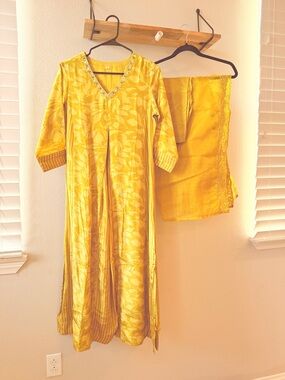 Elegant Yellow Long Sleeve Maxi Dress with Embellished V-Neck pure silk